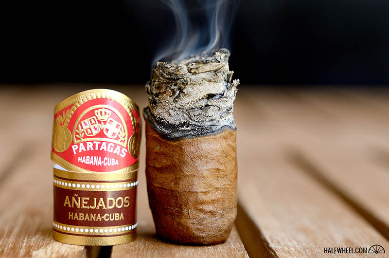 Partagas Corona Gorda Anejados 4