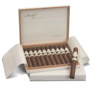 大卫杜夫大师版 2013 年“俱乐部之家”托罗 - DAVIDOFF MASTERS EDITION 2013 “CLU