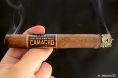 卡马乔美国桶陈托罗 CAMACHO AMERICAN BARREL-AGED TORO