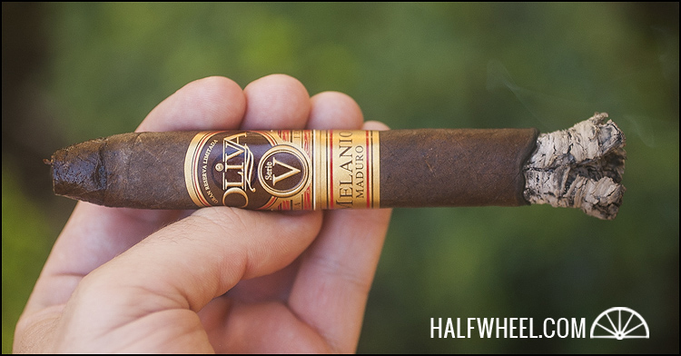 奥利瓦 OLIVA SERIE V MELANIO MADURO TORPEDO 雪茄