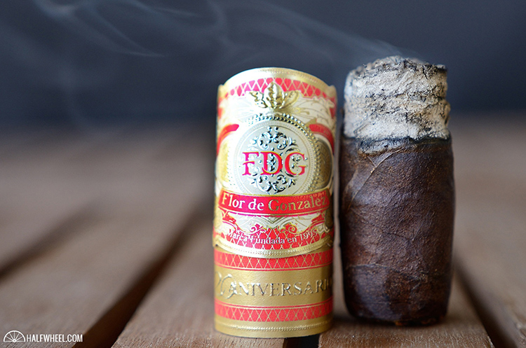 FDG CIGARS 20TH ANIVERSARIO BROADLEAF ROBUSTO 雪茄