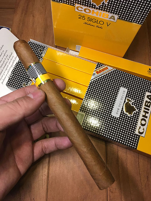 高希霸世纪五（Cohiba Siglo V）雪茄